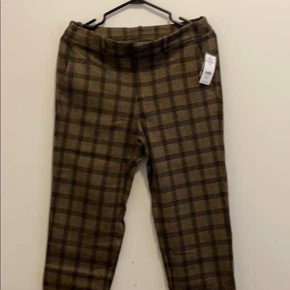 Brand new Lord and Taylor plaid cropped pants - Picture 1 of 5